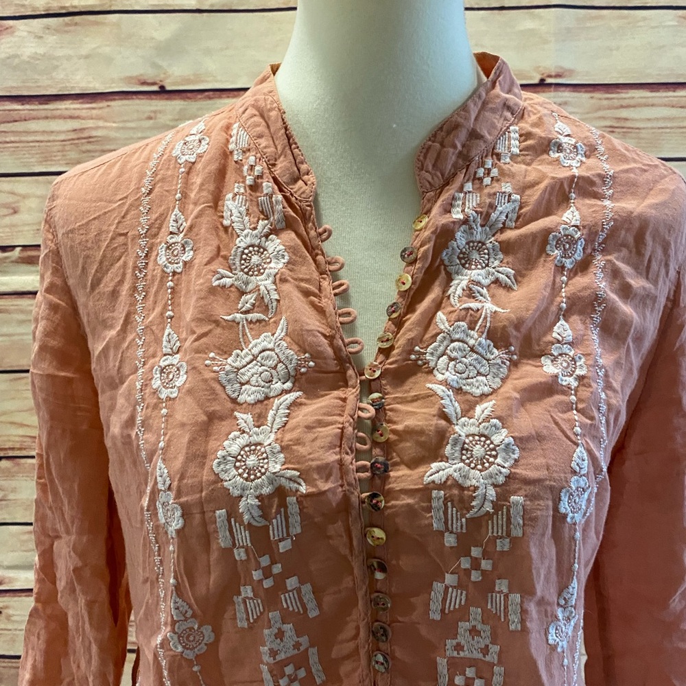 JOHNNY WAS 3J Workshop Peach Embroidered Blouse, Size Small - Picture 3 of 8